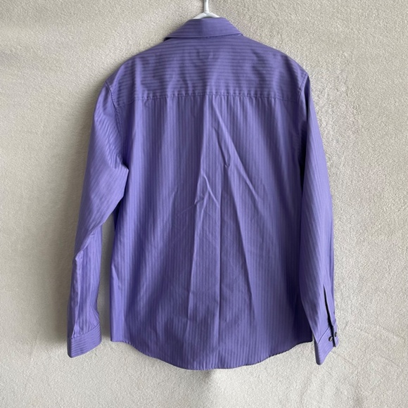 Kenneth Cole Reaction Slim Fit Dress Shirt. - Picture 2 of 6